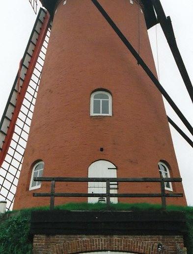 08